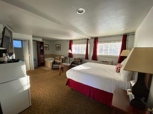 Secrets Inn Lake Tahoe image 3