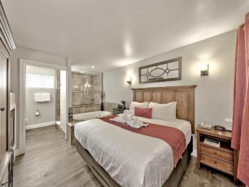 Secrets Inn Lake Tahoe image 31