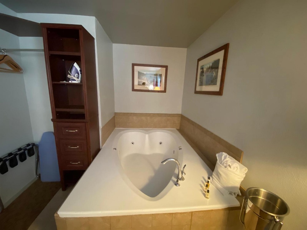 Secrets Inn Lake Tahoe